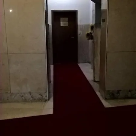 فندق مبيت وإفطار Via Fontana ميلان